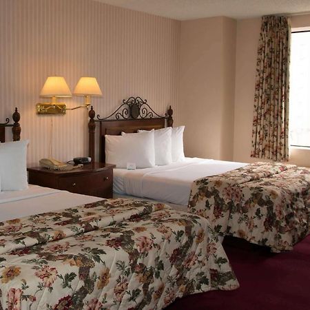 Ramada By Wyndham Terrible'S Hotel & Casino Jean Luaran gambar