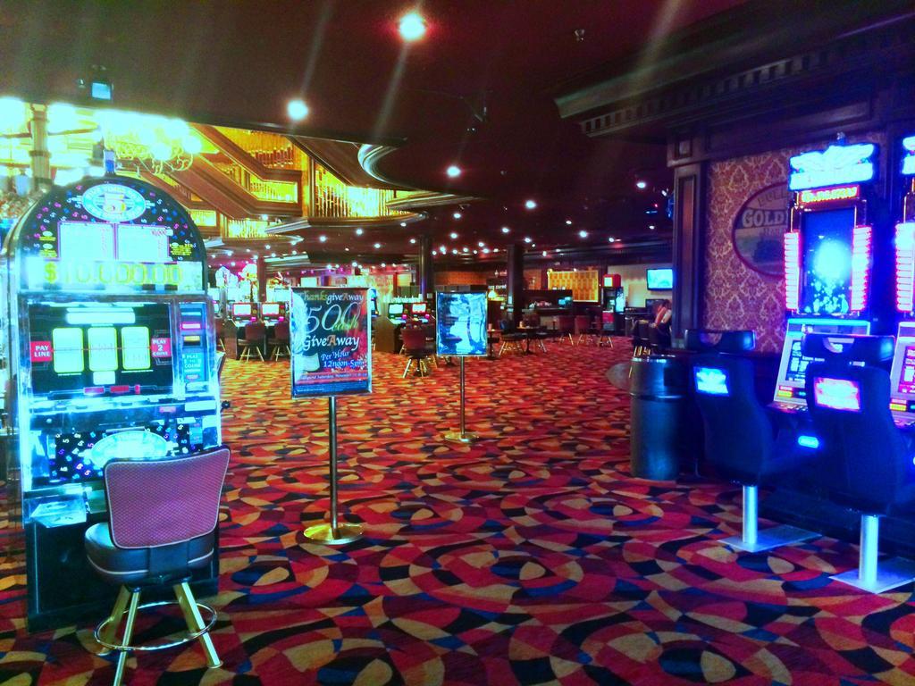 Ramada By Wyndham Terrible'S Hotel & Casino Jean Luaran gambar