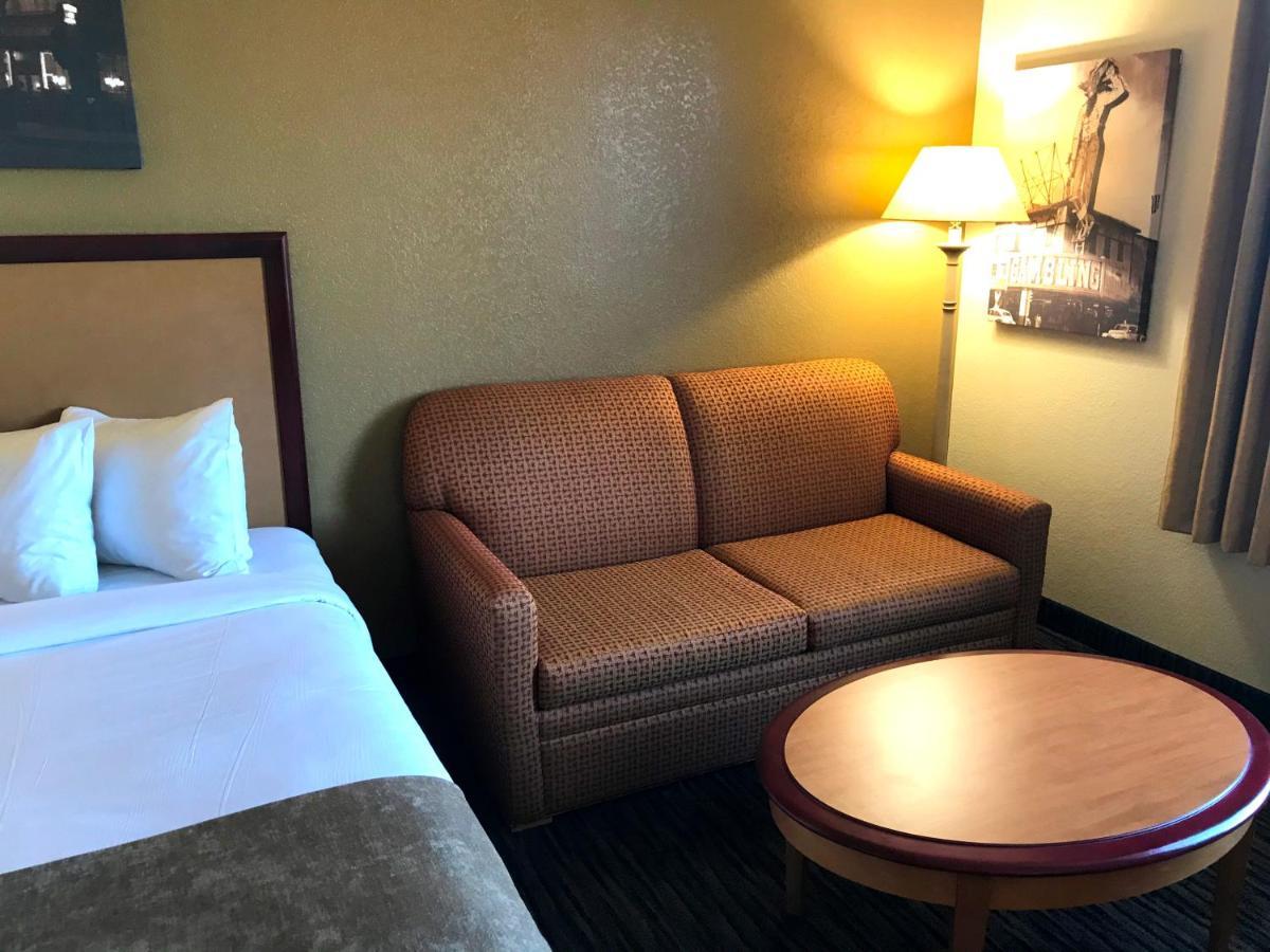 Ramada By Wyndham Terrible'S Hotel & Casino Jean Luaran gambar